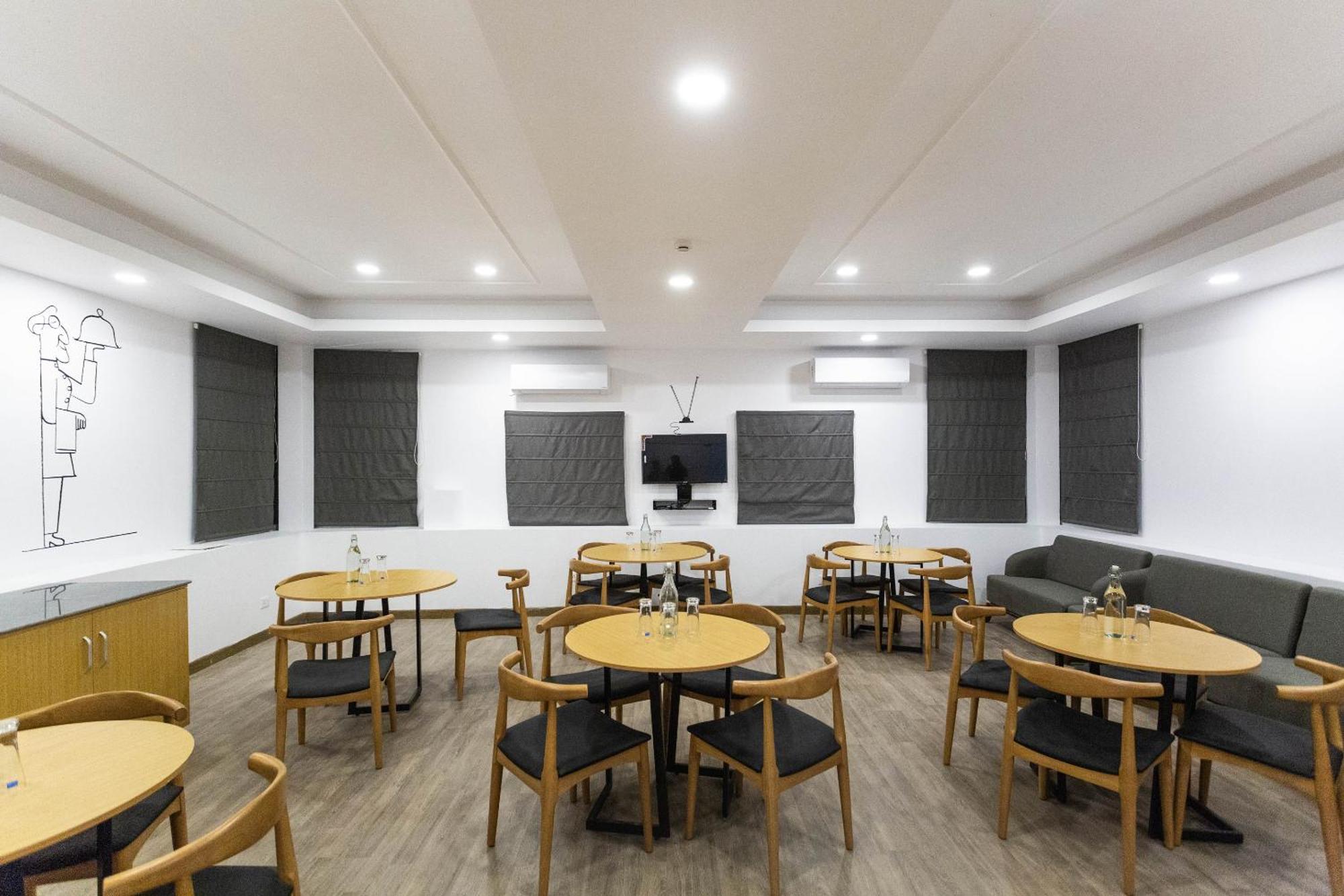 Super Townhouse Habitat New Town Rooms & Party Spaces Calcuta Exterior foto